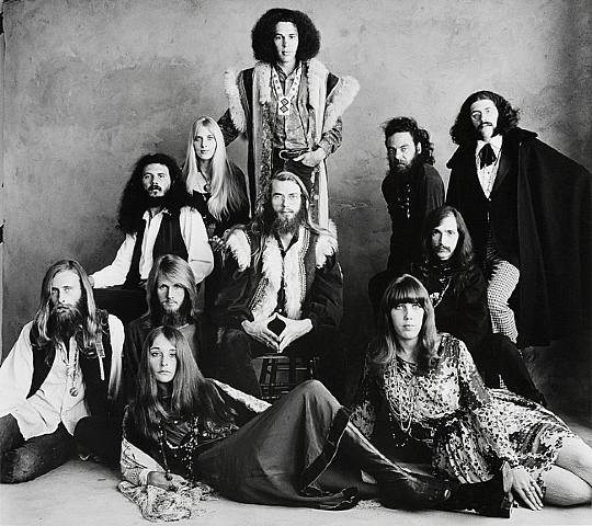 Early-Hippie-Irving-Penn.jpg